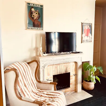 Le French Loft Plein De Charme Au Coeur De Pouvant Accueillir 8 Personnes Daire