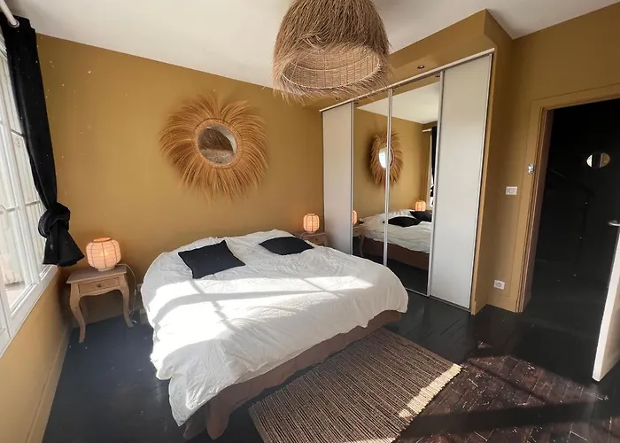 Le French Loft Plein De Charme Au Coeur De Pouvant Accueillir 8 Personnes Caen